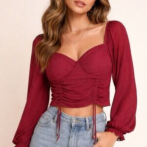 Madden NYC Womens Sweetheart Neck Ruched Long Sleeve Crop Top